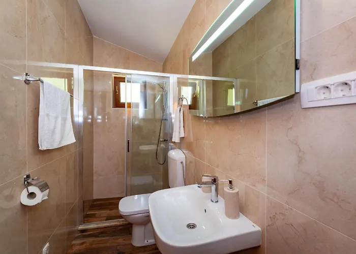 3 Bedroom Gorgeous In *