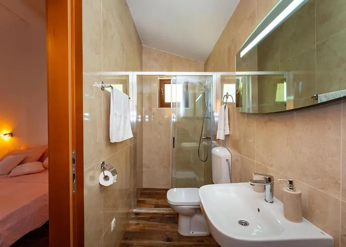 3 Bedroom Gorgeous In * Seline