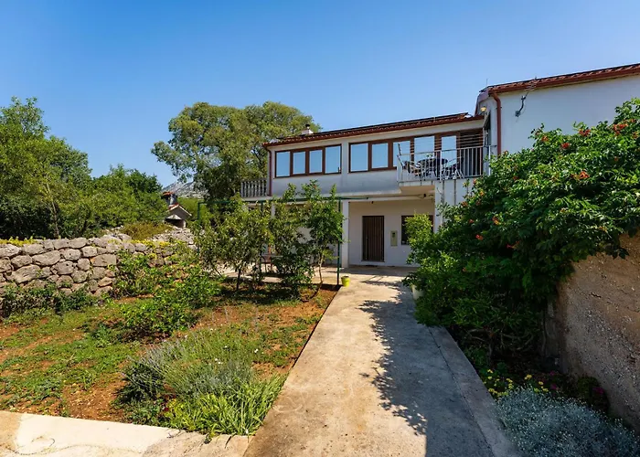 דירה 3 Bedroom Gorgeous In
