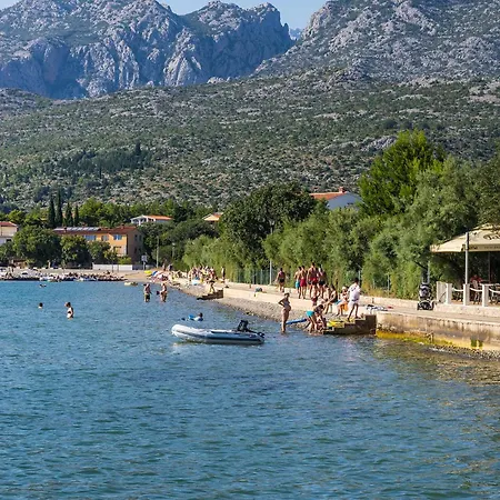 Appartement 3 Bedroom Gorgeous In *