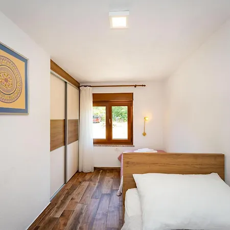 3 Bedroom Gorgeous In * Seline