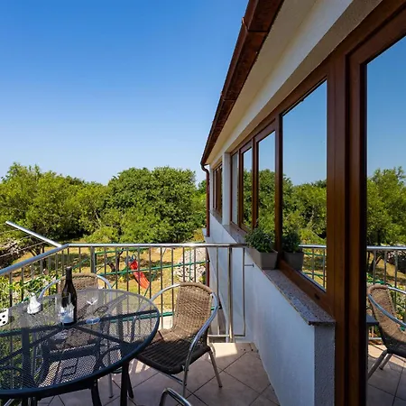 Apartamento 3 Bedroom Gorgeous In *